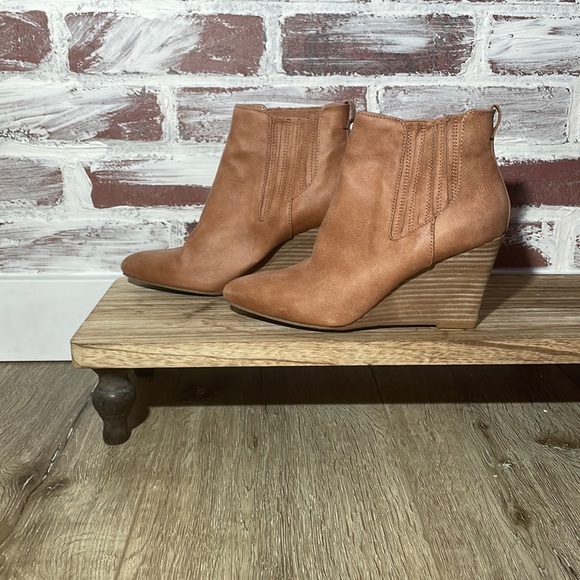 Booties - Picture 2 of 7